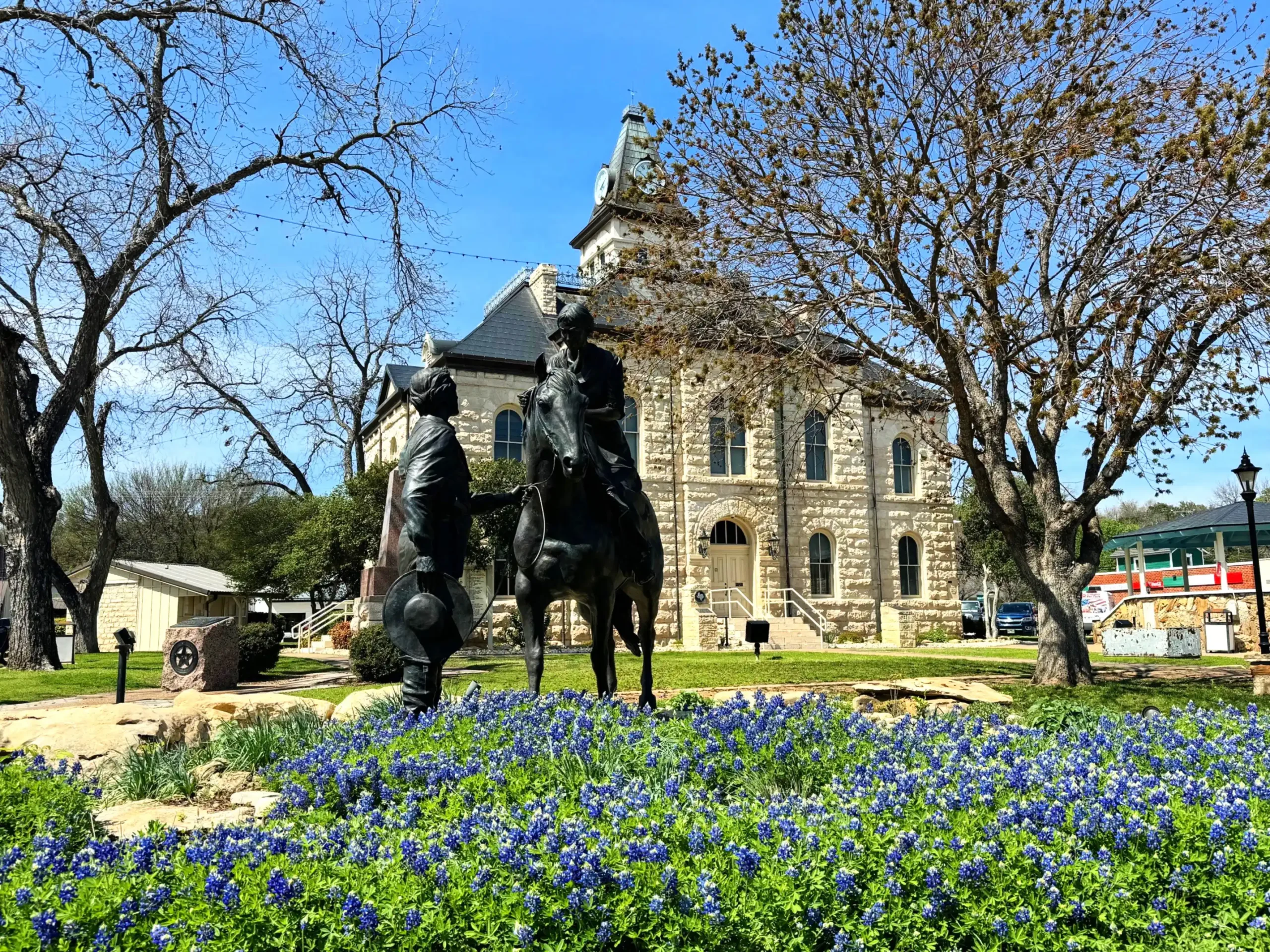 Glen Rose Guide - Fossil Rim Wildlife Center